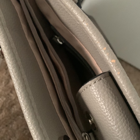 Dana Buchman Tote in Beige - Picture 3 of 4